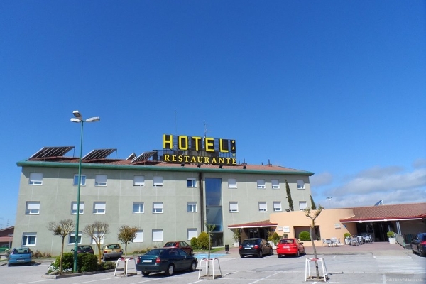 Hotel Rey Arturo (Burgos)